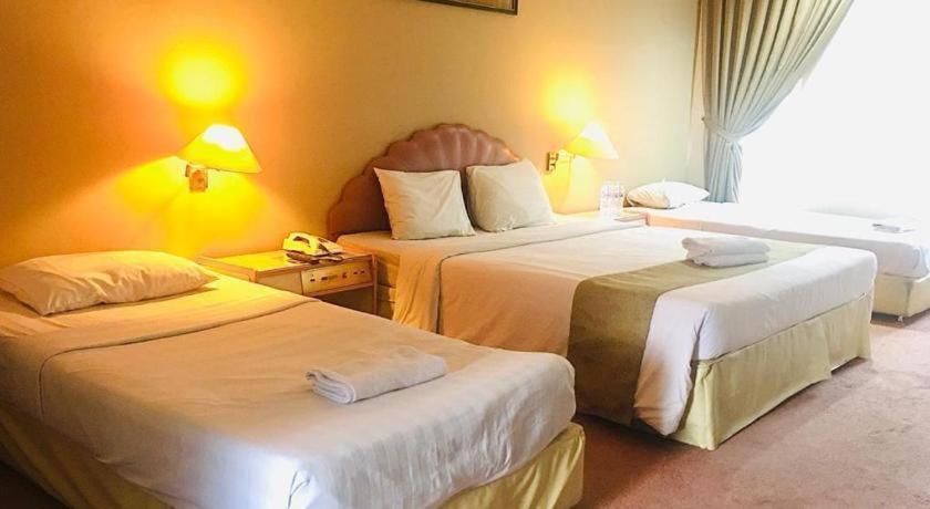 New Grand Park Hotel Surabaya Eksteriør bilde